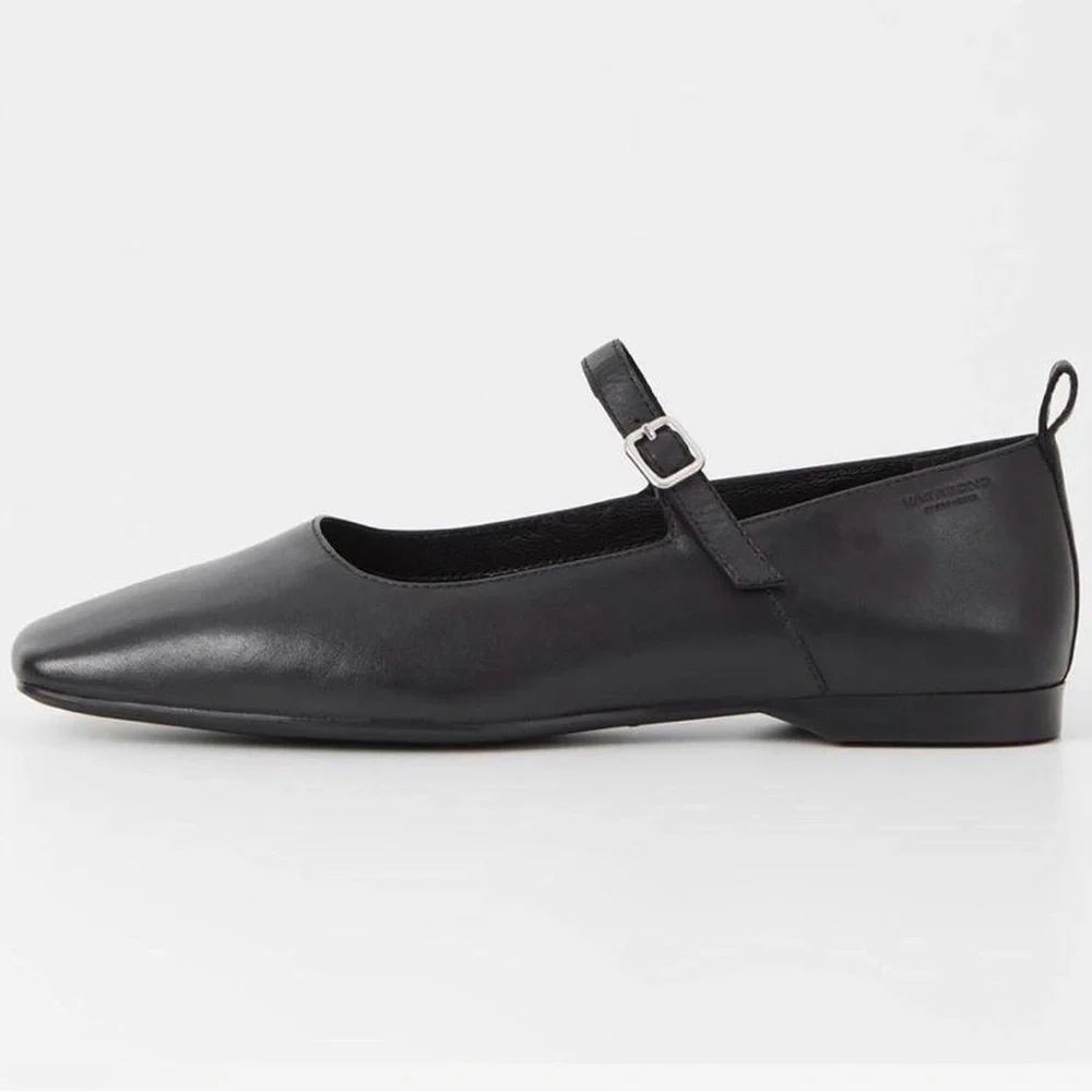 Black Flats - Picture 1 of 5